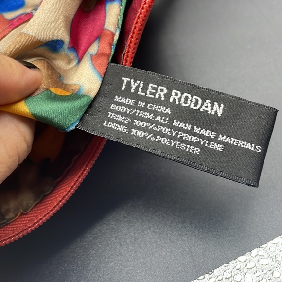 Tyler Rodan Purse Salmon Color Oversize Bag Pockets& Long Strap (w/ defect) - Picture 9 of 13